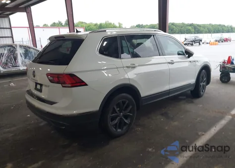 2022 Volkswagen Tiguan 2.0T Se из США, поврежденный, VIN 3VV3B7AX3NM169835
